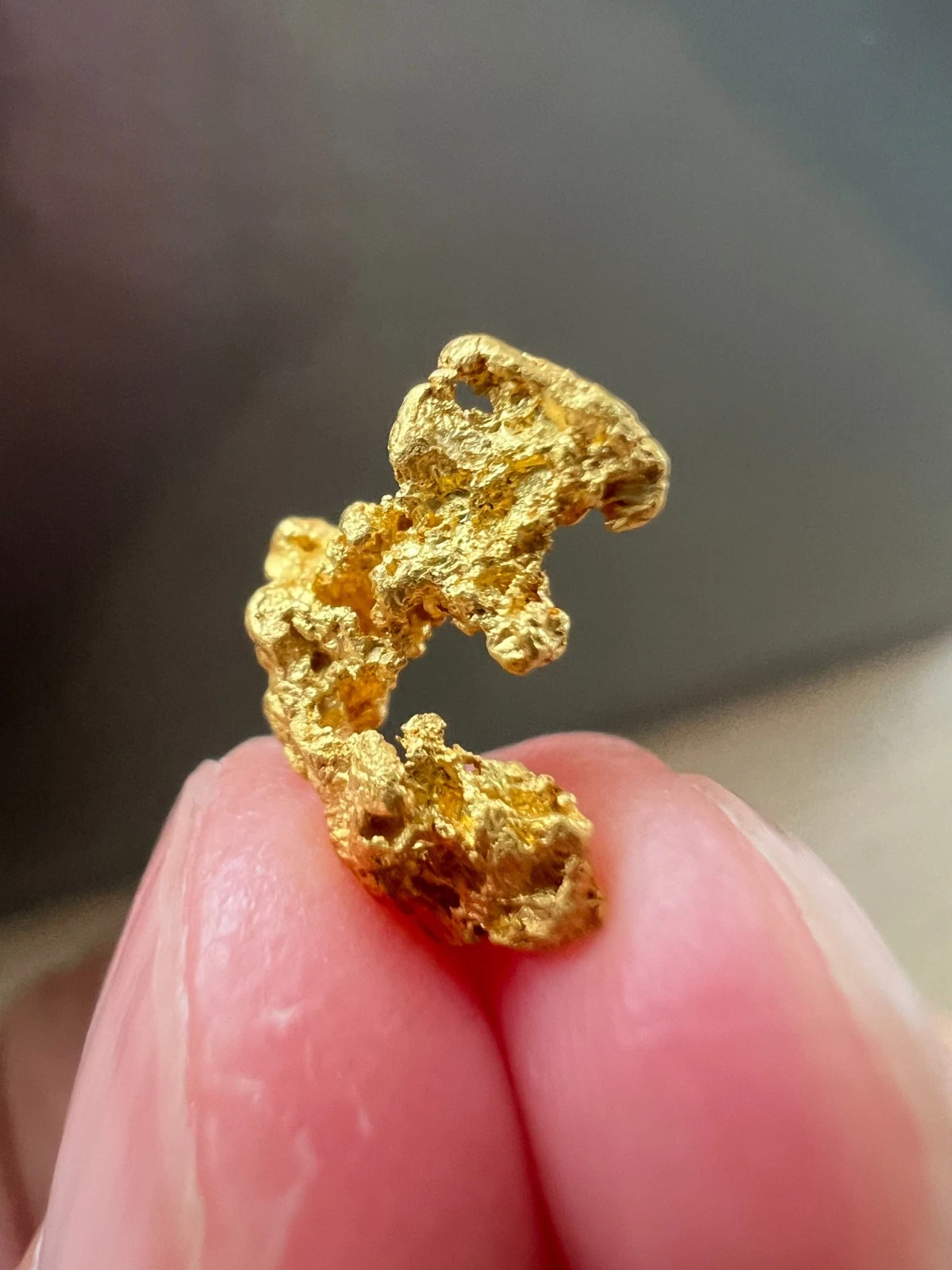 1.00 Grams Australian Natural Gold Nugget - QLD, unique & exquisite