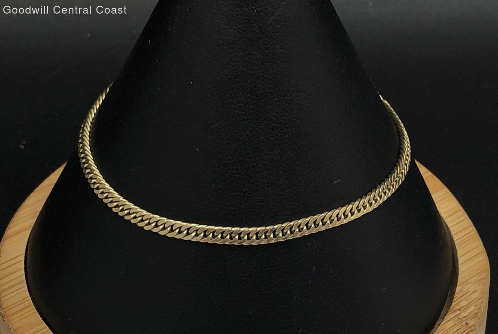 14K Gold Curb Chain Claw Clasp Bracelet
