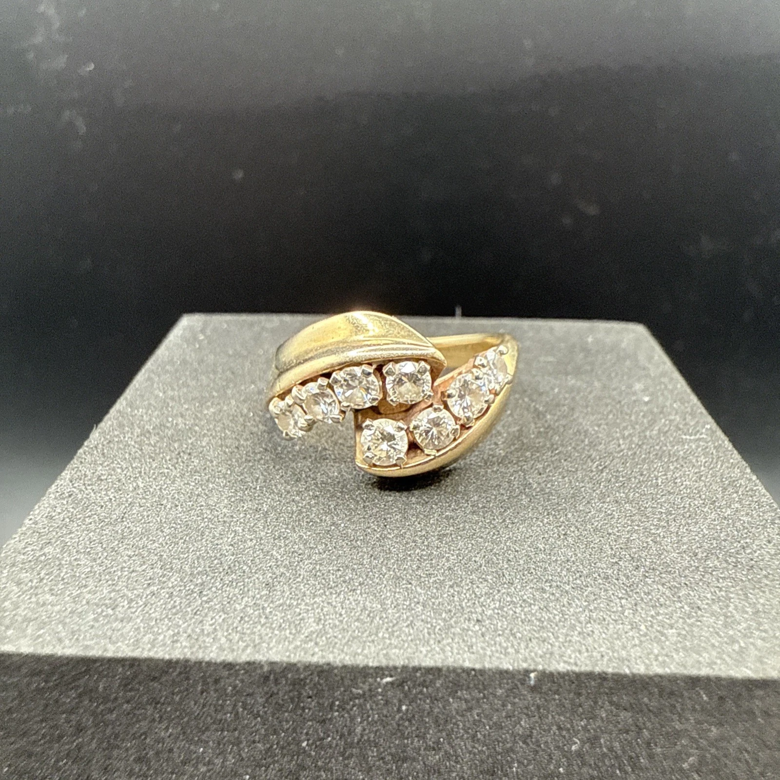 14k Gold Ring Diamond 1 CTTW Carat Size 7 Not Scrap 5.7 Grams Wedding Engagement