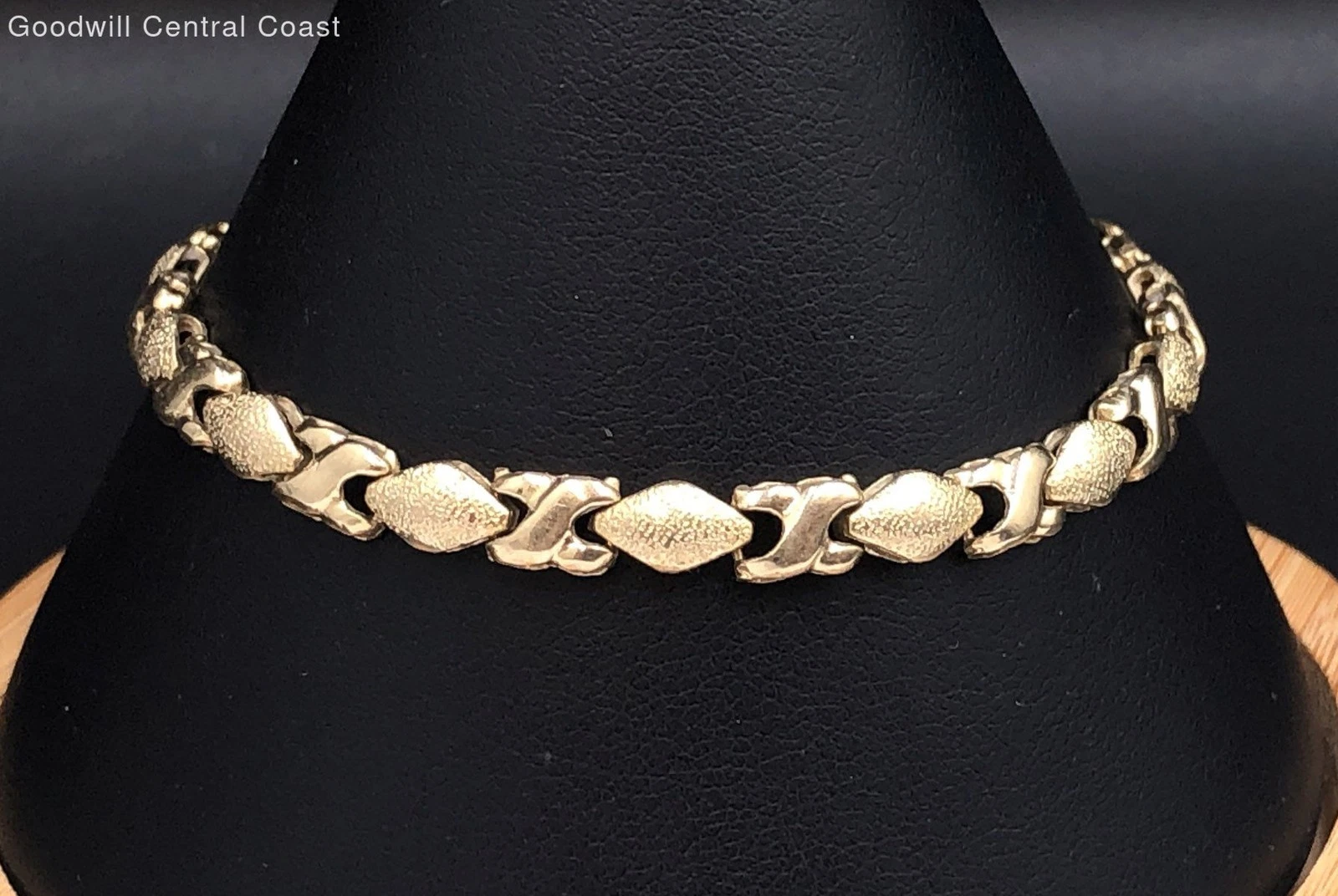 14K Marked Tested 13.65K Gold Hugs & Kisses Links Bracelet