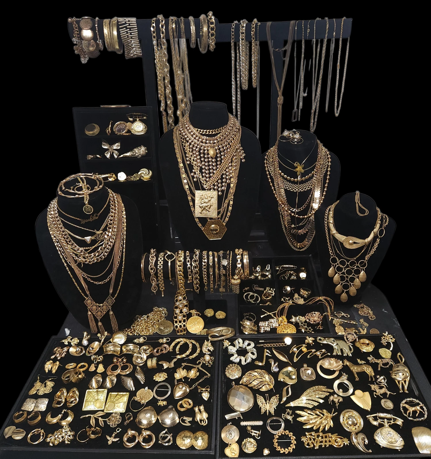 259pc VTG 2Now Goldtone Costume Jewelry Lot Wear Scrap Gold AVON NAPIER TRIFARI