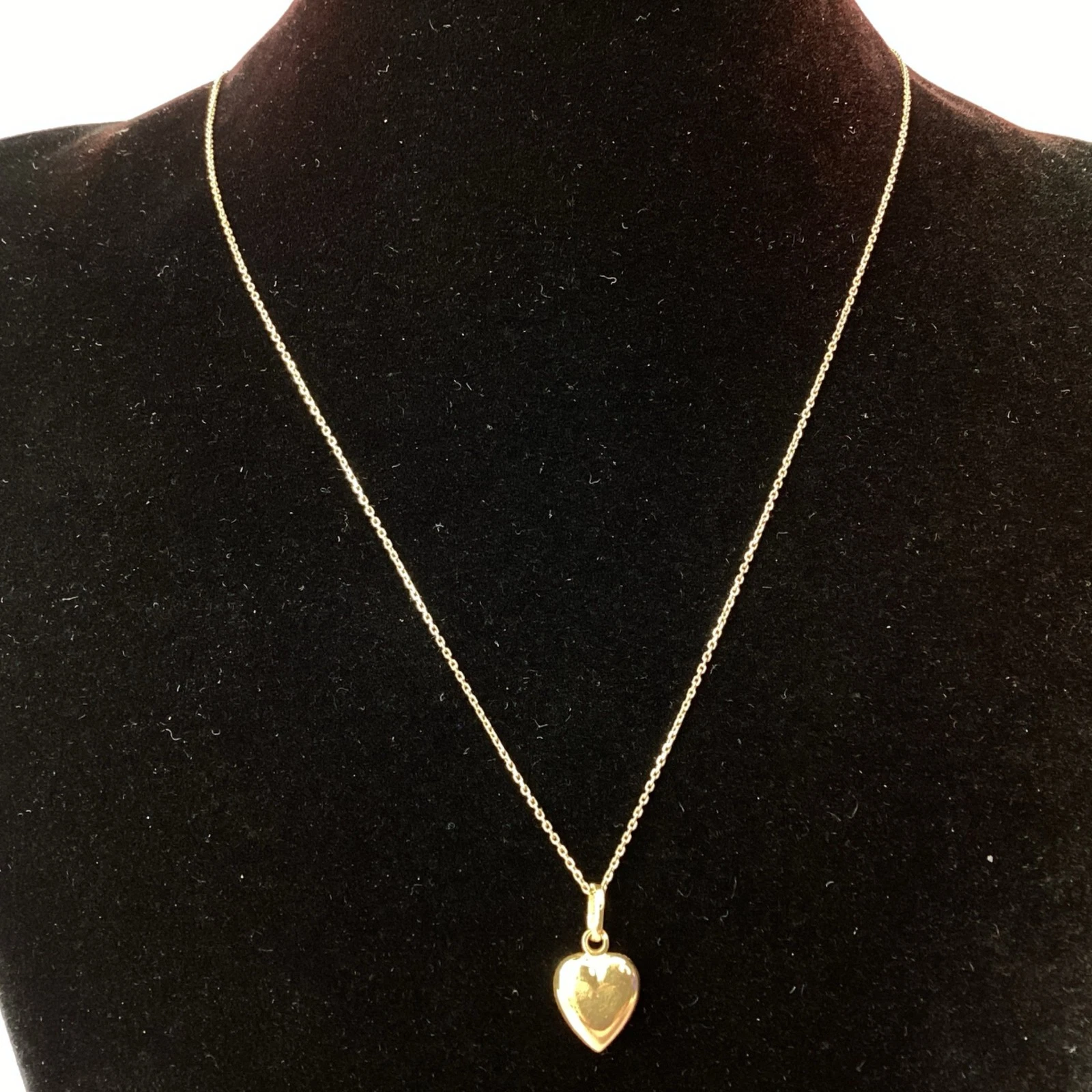 750 18ct Yellow Gold Heart Pendant on 14ct Yellow Gold Chain 46cm (J) MO#8922