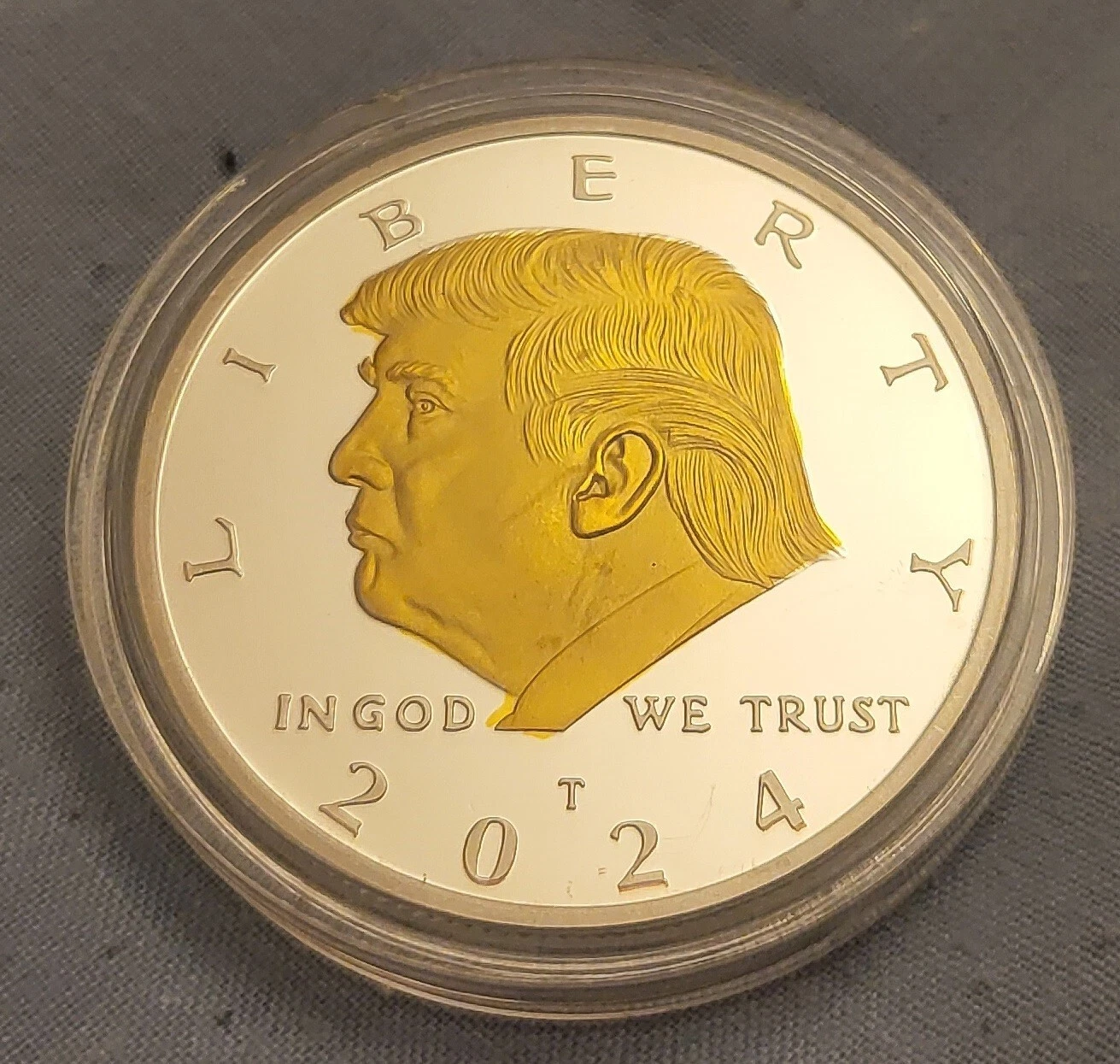 Donald Trump Silver Gold Coin US President Eagle 2018 USA God Bless America 2024