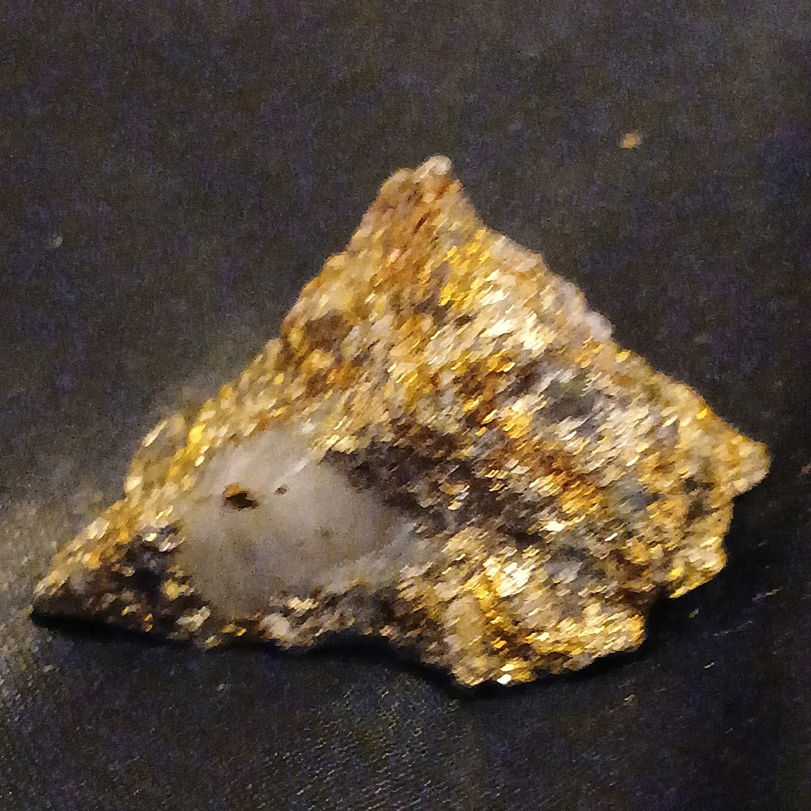 gold in quartz